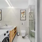 Apartment Shortstaypoland Zdziechowskiego