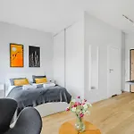 Shortstaypoland Zdziechowskiego Apartment