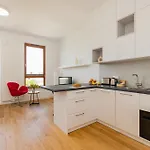 Apartment Shortstaypoland Zdziechowskiego