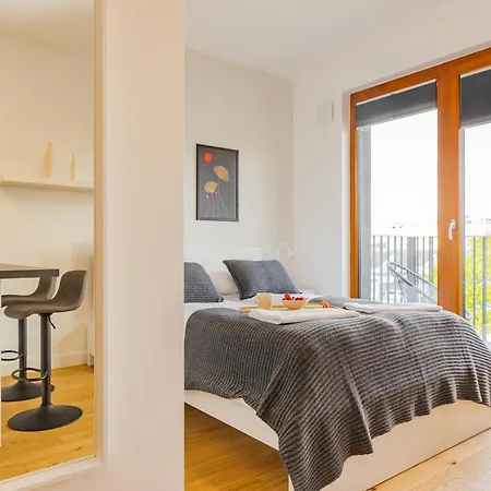 Apartment Shortstaypoland Zdziechowskiego