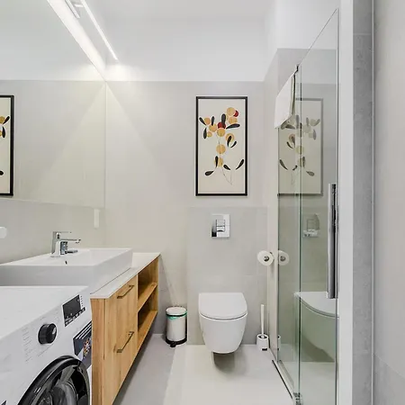 Apartment Shortstaypoland Zdziechowskiego