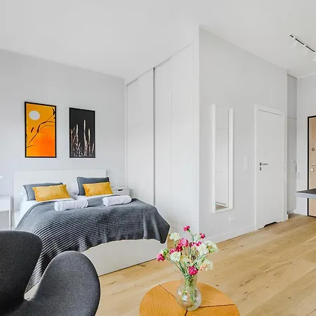 Shortstaypoland Zdziechowskiego Apartment