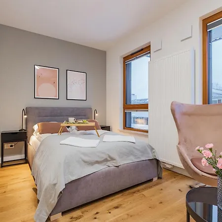 Shortstaypoland Zdziechowskiego דירה *